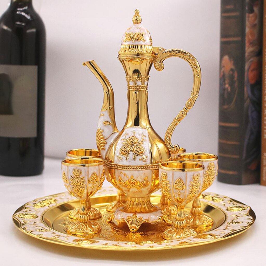 1 Set European Wine Set Home Wedding Drinkware Metal Hip Flask Set Ornaments Retro Palace Wine Cups Wine Pot Bottle Serving Tray