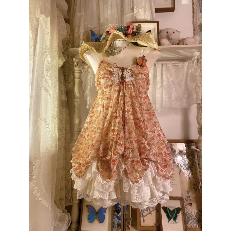 Entzückendes süßes Mädchen-Kleid mit Erdbeer-Blumenknospen, Spitzen-Minirock, trägerloses Kleid, Rundhalsausschnitt, keine Ärmel, chinesische AE Stock