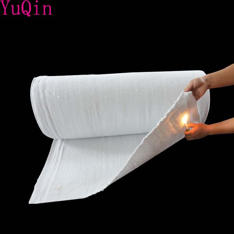 Fire proof blanket is resistant to high temperature of 1260 ℃ ceramic fiber cloth welding slag fireproof heat insulation cloth