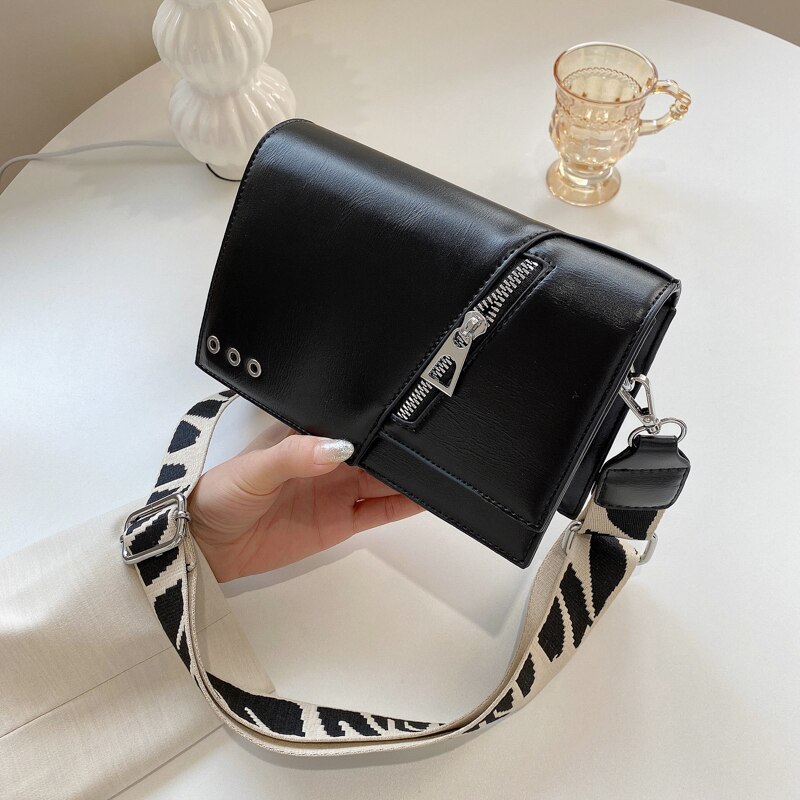 Niche Alle-Match Ins Packet Vrouwelijke Stijl Mode -Selling Messenger Pakket High-End vierkante Tas Schoudertas: Black