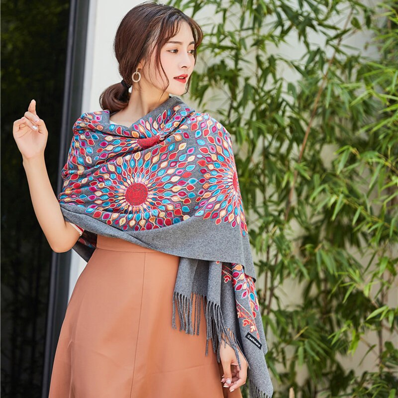Vrouwen dikke kasjmier sjaals tibetaanse nepal zonnebloem sjaal borduurwerk kwast lange sjaal warme pashmina gebreide dames