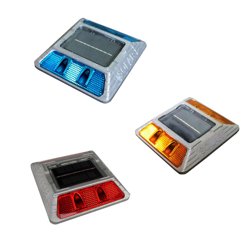 Heavy Duty 4LED Aluminum Solar LED Road Stud with High Bright Reflector, Solar Road Marker for Roadway Safety