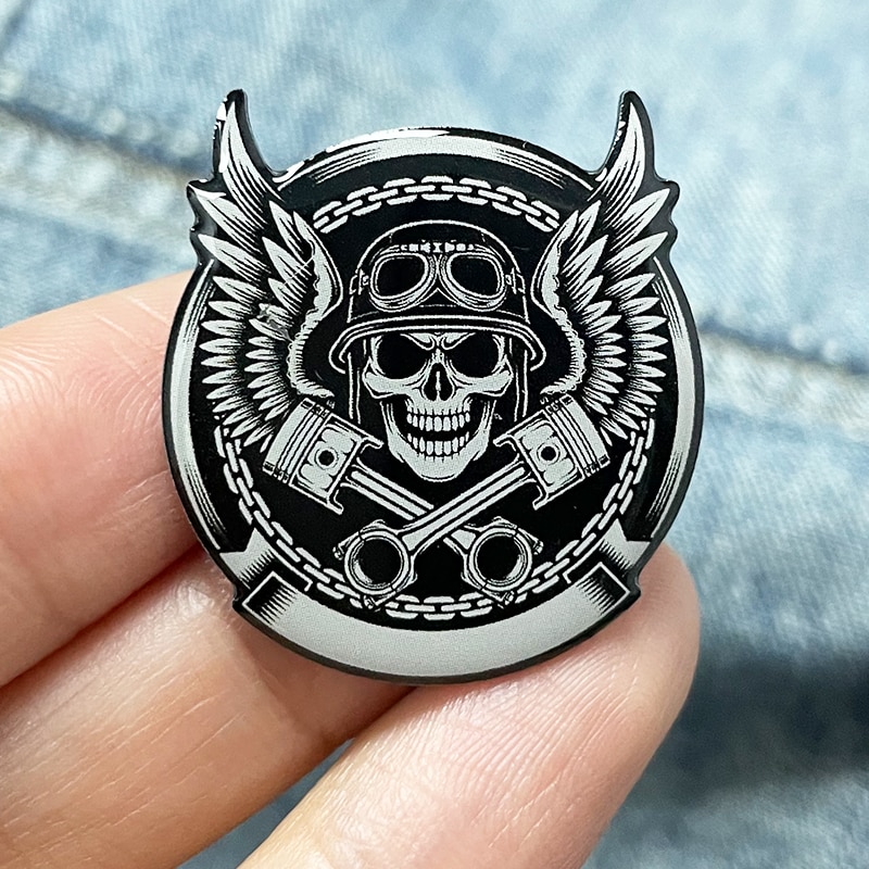 Alte Schädel Trägt Helm Motorrad Kunst Abzeichen Revers Stift Medaille Brosche Zubehör gotisch Einzigartige Schmuck Waren