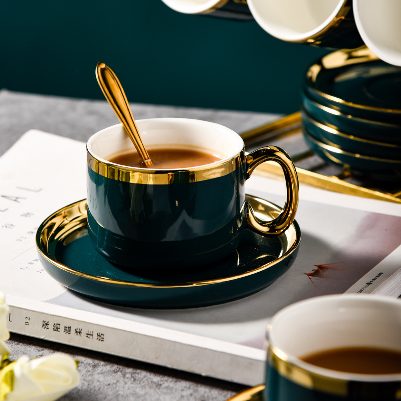 Europeisk stil kaffekopp tekoppfat set guld trim grön keramisk kaffemjölk kopp 200ml
