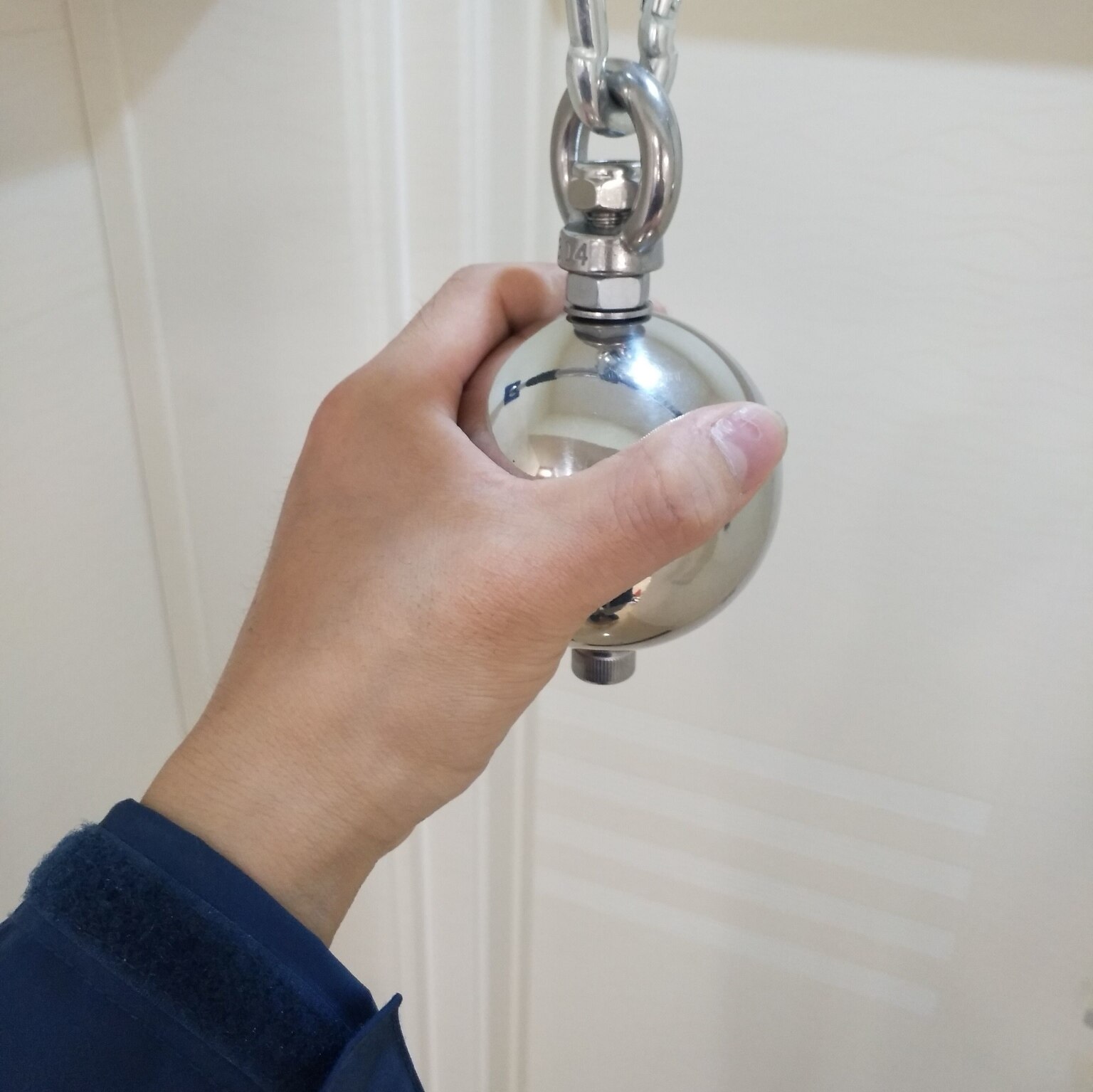 Metal Training Arm and Back Muscles Pull-ups Strengthen Ball Wrist Climbing Finger Training Hand Grip Strength ball A9273