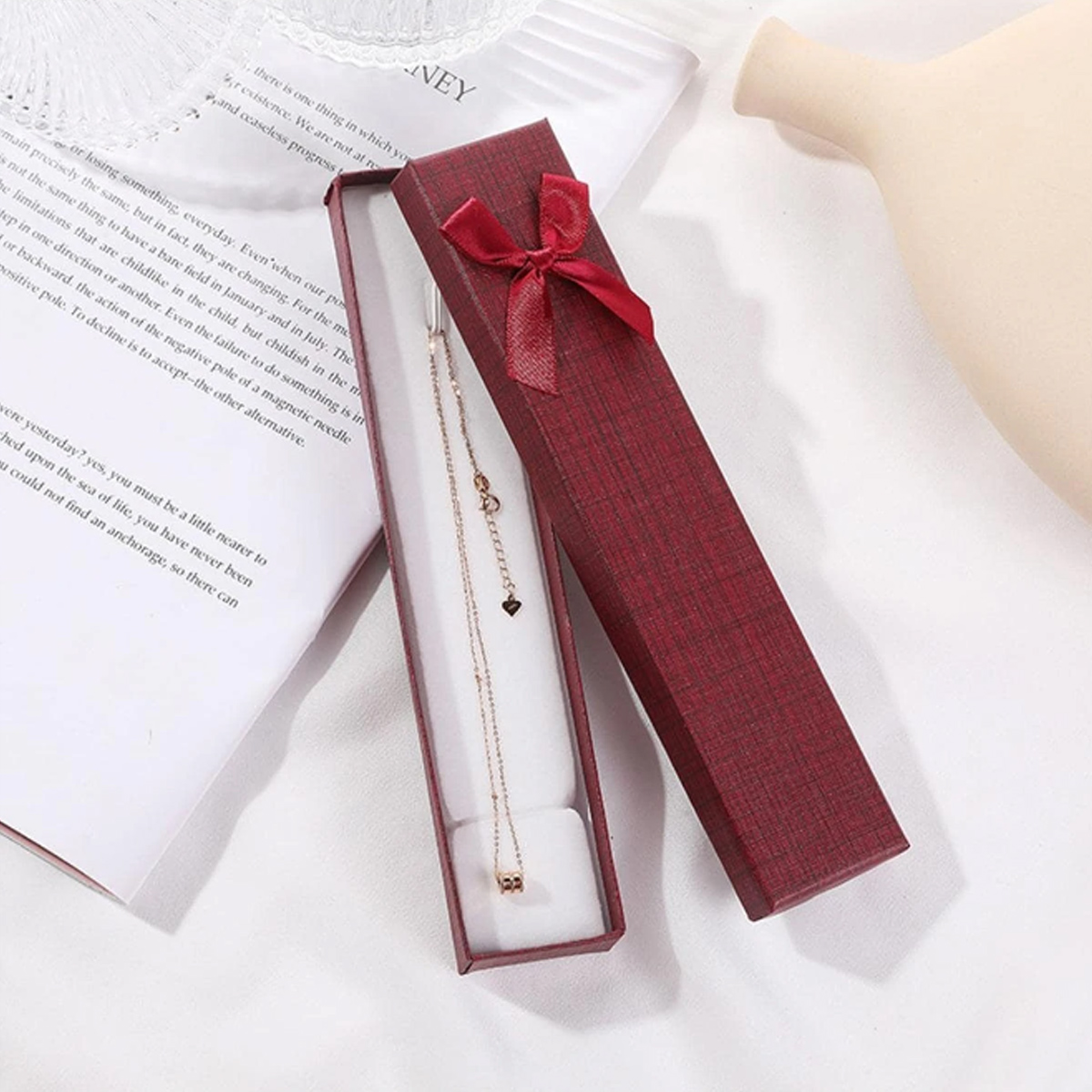 Caja de de joyería Rectangular con decoración de nudo de lazo, adecuada para collares de embalaje, pulseras y otros accesorios, 1pc: Amarillo claro