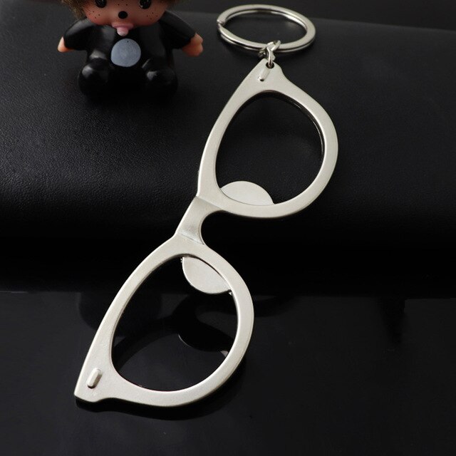 Portable Bottle Opener Metal Glasses Shape Bottle Opener Keychain Keyring Ornaments Beer Opener Ring Bar Tools: Silver