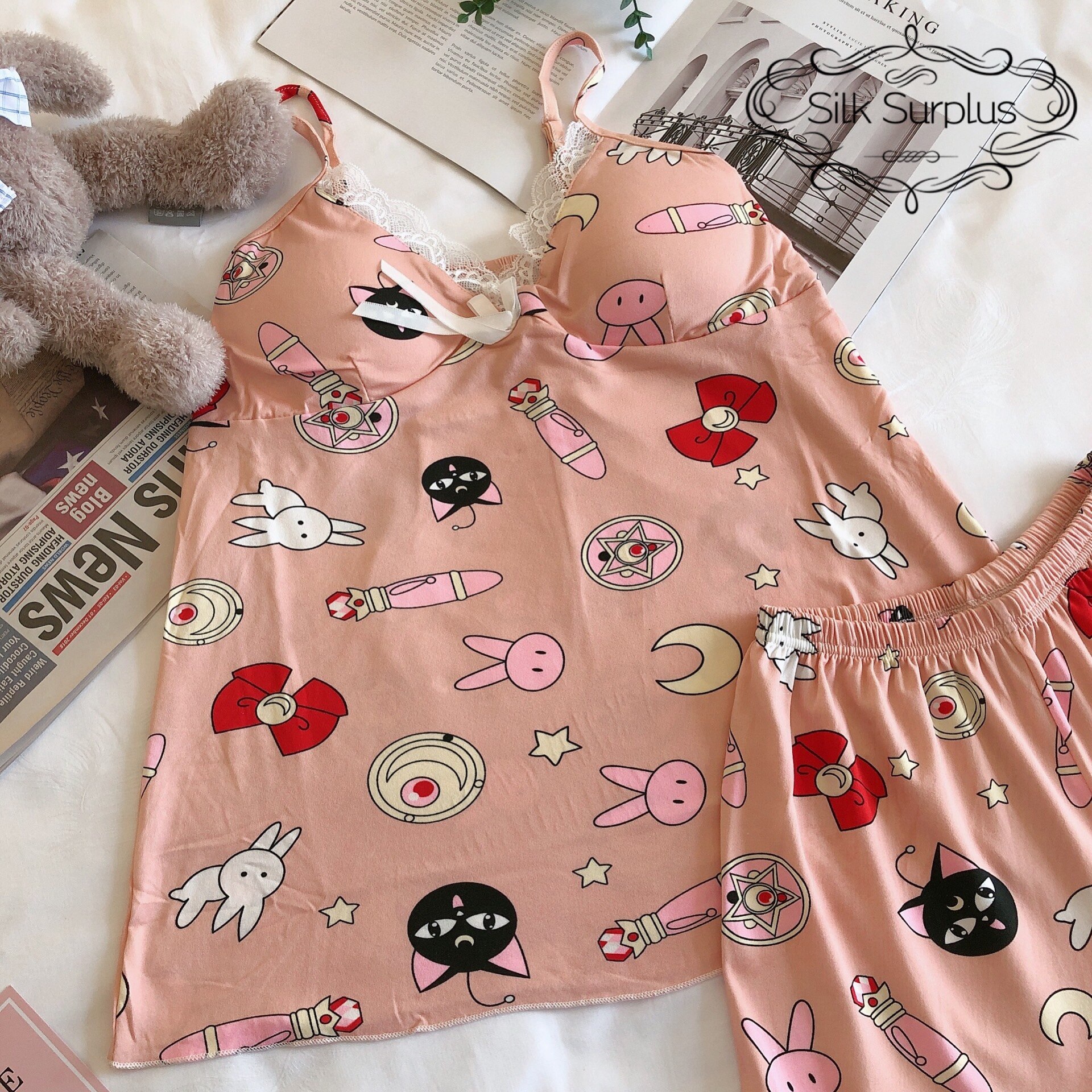 Conjuntos de Pijama Silka con estampado de Sailor Moon sin mangas, Pijama sexi para Mujer, ropa de casa con almohadilla en el pecho