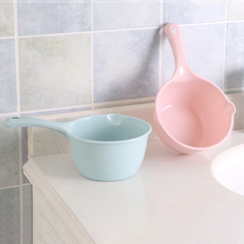 Cuillère à eau pour la maison cuisine salle de bains multifonctionnelle en plastique louche à eau longue poignée bain outils Bailer
