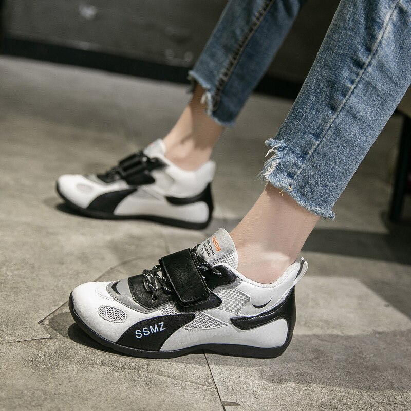 Sneakers til kvinder lave fritidssko blød bund behagelig dame air mesh sko colorblock velcro fladsko