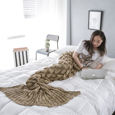 Colorful Mermaid Tail Blanket Crochet Mermaid Blanket For Adult Super Soft All Seasons Sleeping Knitted Blankets: coffee / 195x92cm