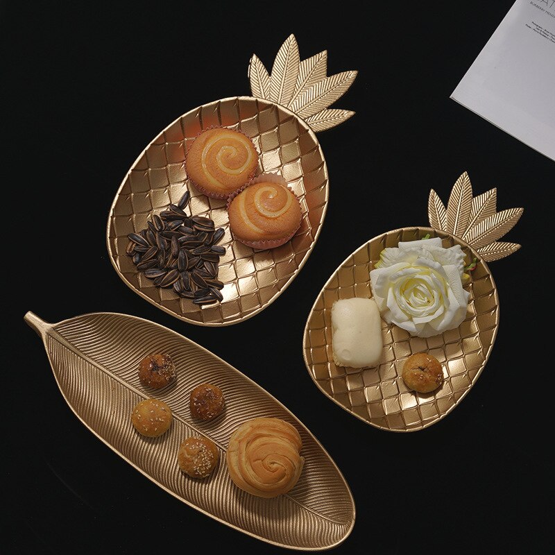 Bandeja decorativa nórdica con forma de hoja de piña dorada, bandeja para servir joyería, palé, plato para aperitivos, Decoración de mesa, organizador de almacenamiento