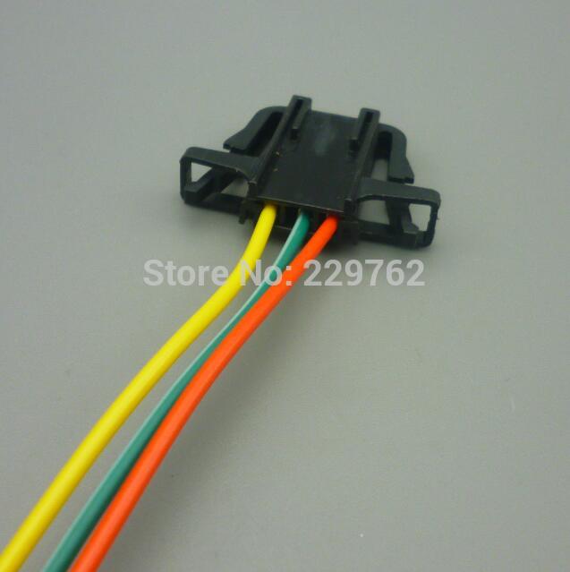 shhworldsea 3 Pin 3B0972703 3B0 972 703 Auto Horn Socket 1.5 Automotive Wire Connector Door lamp Tail lights plug For VW Skoda