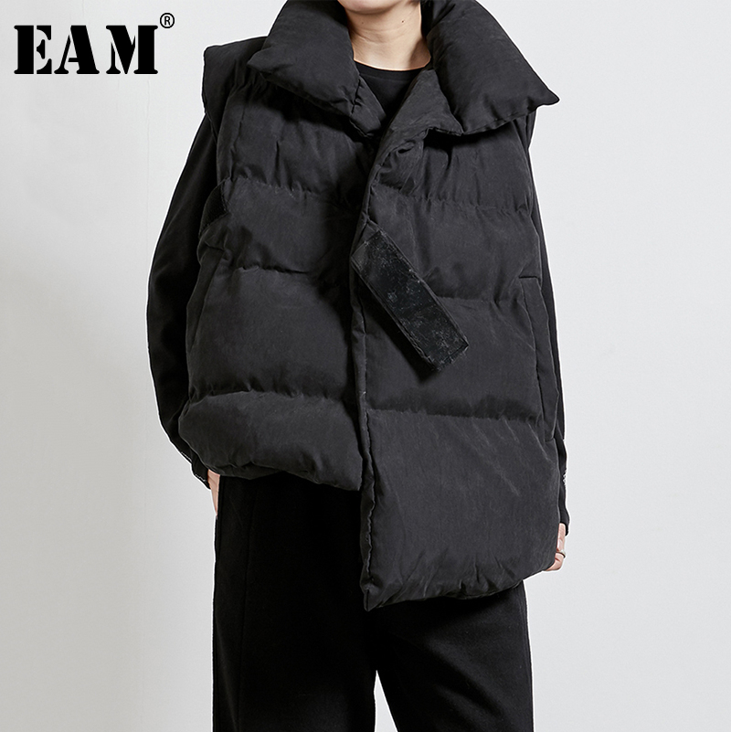 [Eam] feminino preto assimétrico tamanho grande algodão-acolchoado solto ajuste colete nova lapela sem mangas moda maré primavera outono 2020 1n320