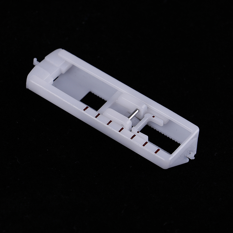 1 Pcs Binnenlandse Naaivoet Snap Op Knop Gat Voet Knoopsgat Voet Naaimachine Onderdelen