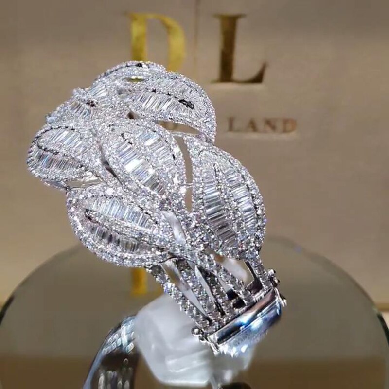 Elegante Anelli di Cerimonia Nuziale per Le Donne di Cristallo Scintillante Zircone Da Sposa Anniversary Commemorative Giorno Ladys di Modo Dell'anello Dei Monili 40M730