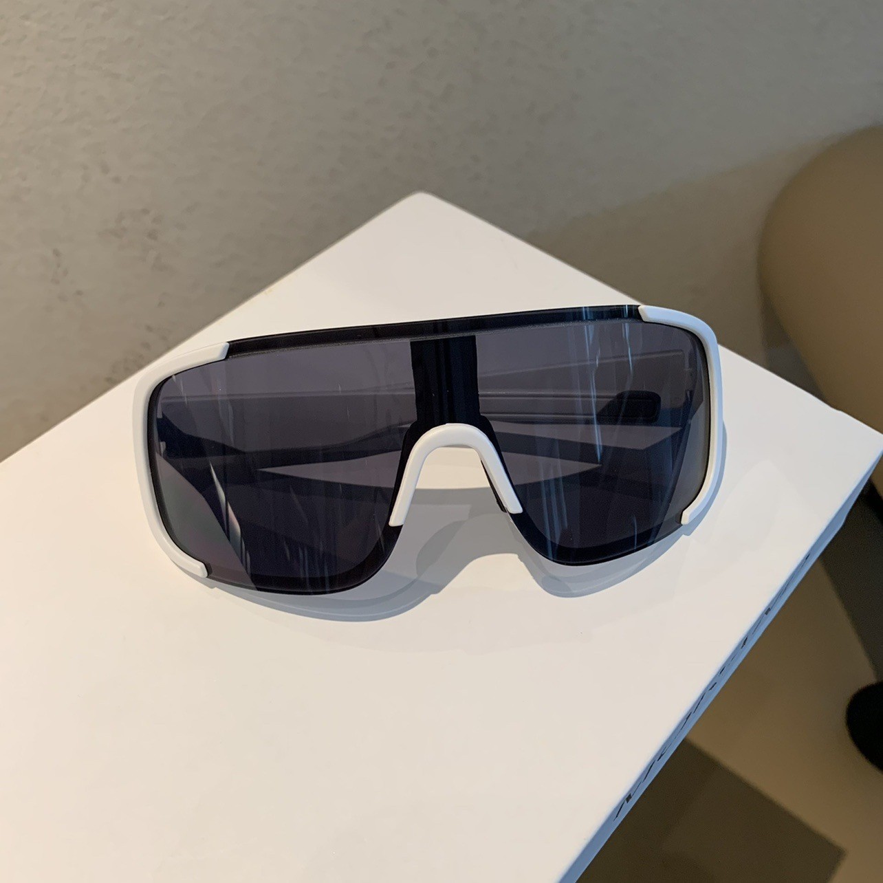 Nuevas gafas de sol de ciclismo estilo Y2K, gafas a prueba de viento para hombres y mujeres, lentes reflectantes Retro, gafas deportivas para montar en carretera: Borgoña