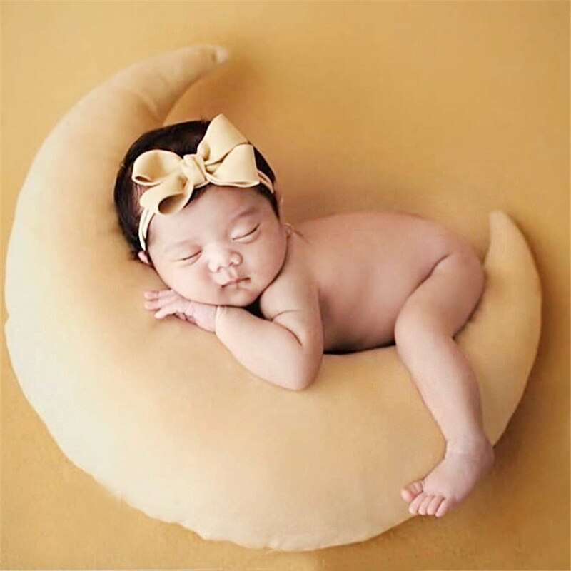 Moon Pillow Newborn Photography Prop Baby Posing Pillow Star Hat Set Baby Body Poser for Studio Photo