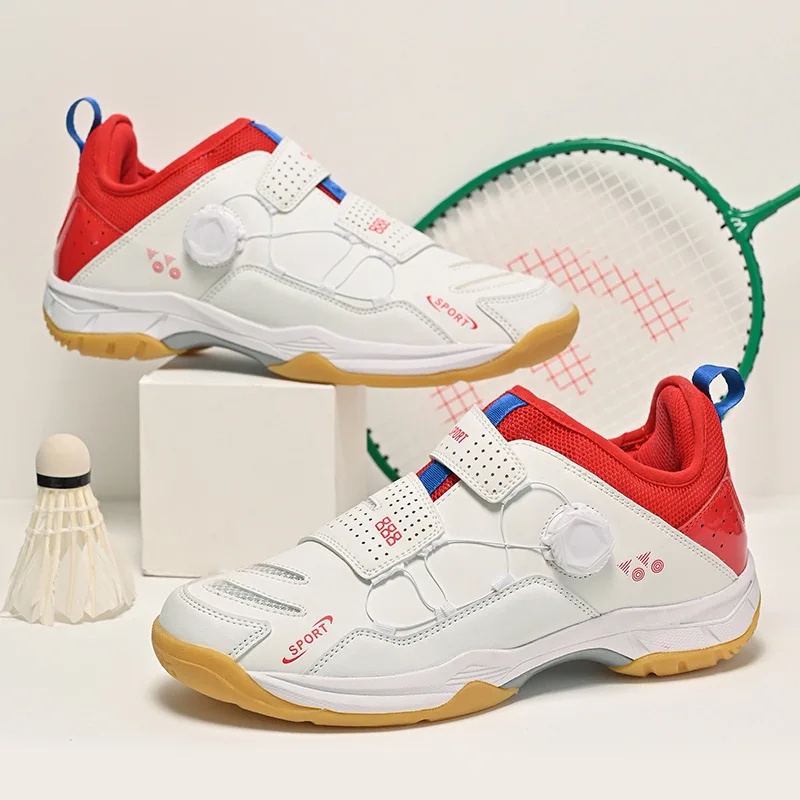 Chaussures de Badminton ultra-légères et respirantes, chaussures de Tennis noires et blanches, antidérapantes, résistantes à l'usure, semelle en caoutchouc, chaussures de Couple tendance professionnelles: Rouge / 46
