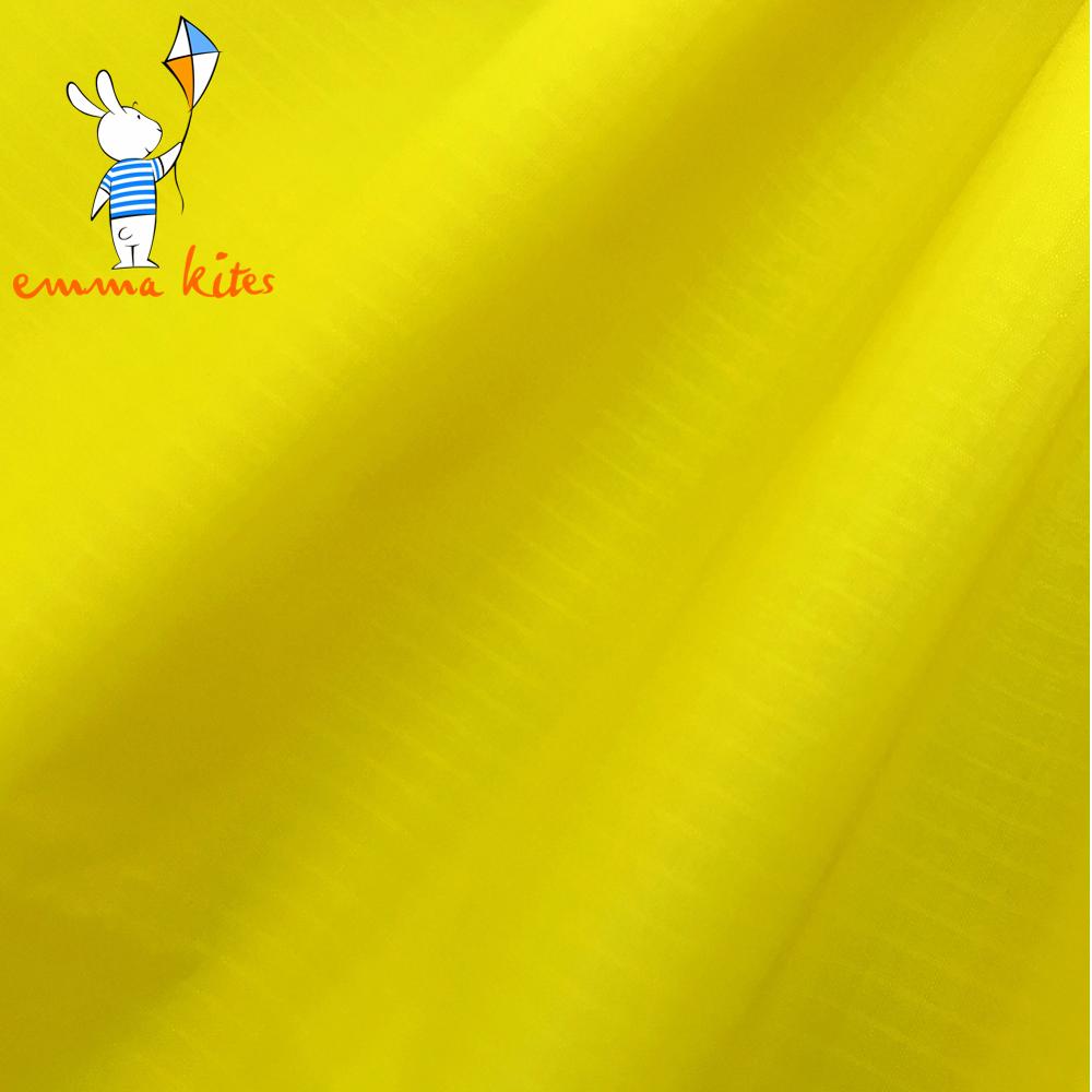 Geel 40D Ripstop Nylon Vlieger Stof Pu Coating Lichtgewicht Waterafstotend Doek Voor Bag Kite Vlag Banner
