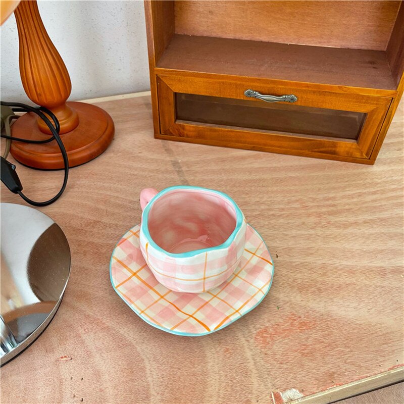 Nordic Small Pink Irregular Ceramic Cup Decorative Breakfast Drinking Milk Tea Cup Wedding Reusable Coffee Cup Saucer