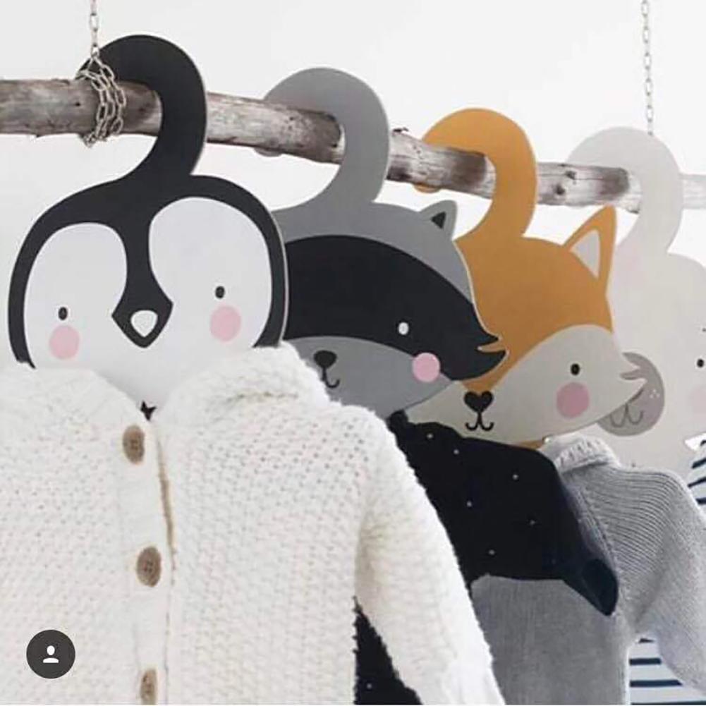 GloryStar Cute Cartoon Wooden Hanger Hanging Rack for Kids Clothes Child Room Decoration