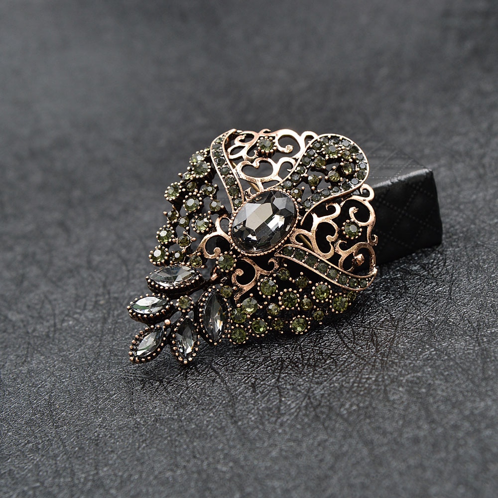 CINDY XIANG Rhinestone Black Retro Brooches For Women Hollow-out Vintage Pattern Pin Brooch