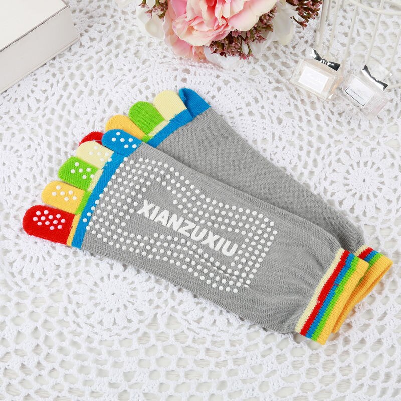 Women&#39;s Five Fingers Cotton Socks 5 Pairs/Lot Colorful Funny Toe Socks Ladies Breathable Anti-skid Pilates Massage Socks