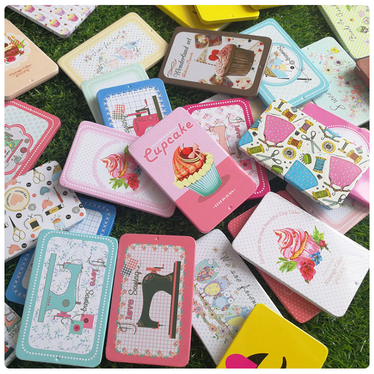 1 doos ( (24 stuks)/partij mini platte blikken opbergdoos/metalen doosje voor bankpassen/cartoon schattig visitekaartjesdoosje