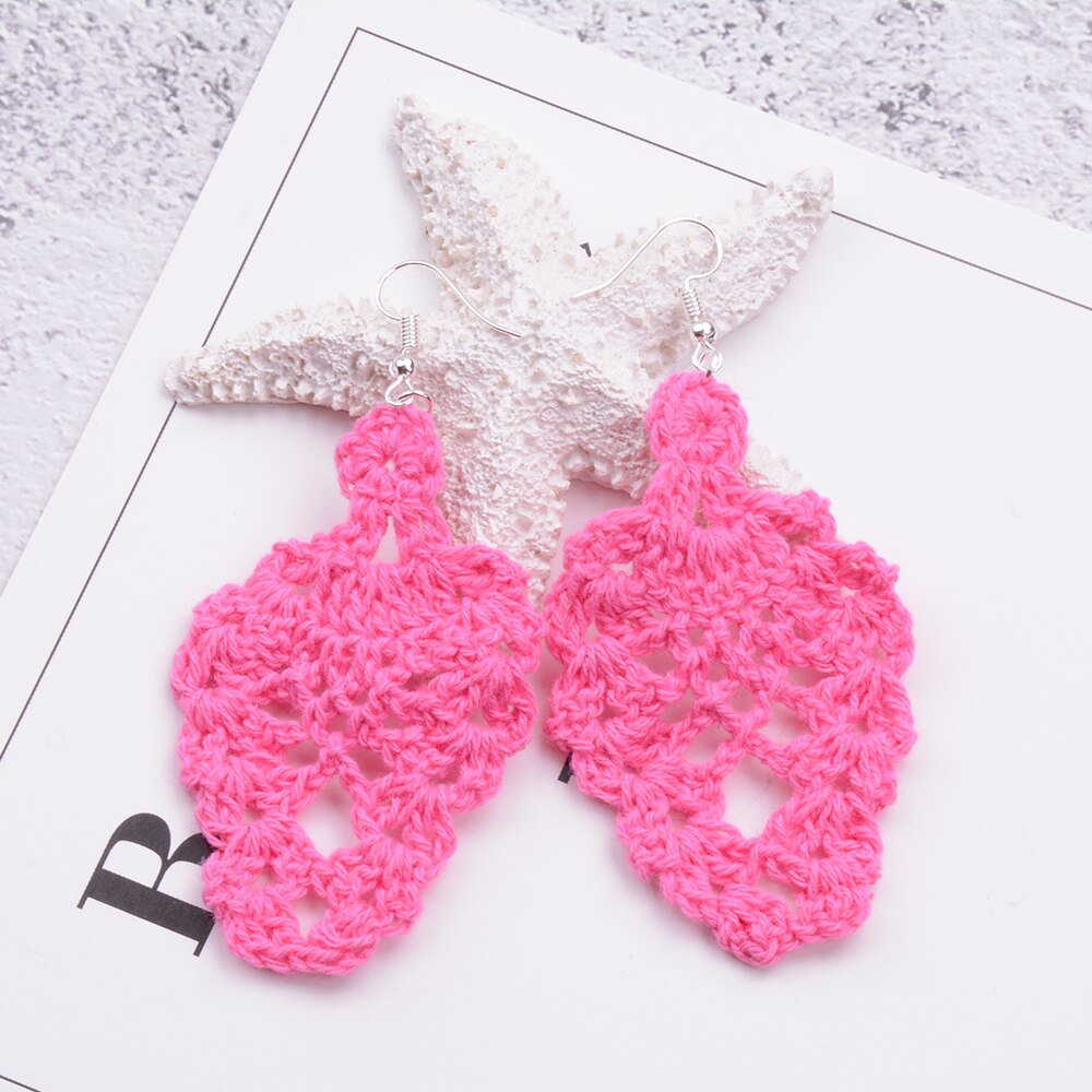 Handgjorda smycken virkade örhängen bohemiska handvirkade brudhängande örhängen valentine -kvinnor virkade örhängen: Rosröd