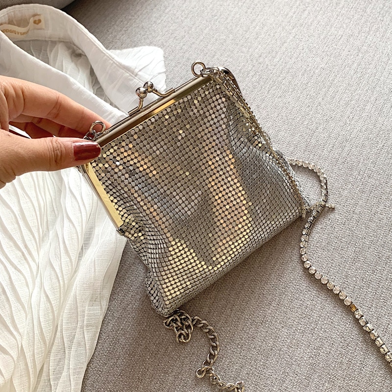 Sølv metall kvinne kveld bag luksus diamant dusk kvinner fest clutch bag crossbody kjede bag vesker og vesker bolso mujer