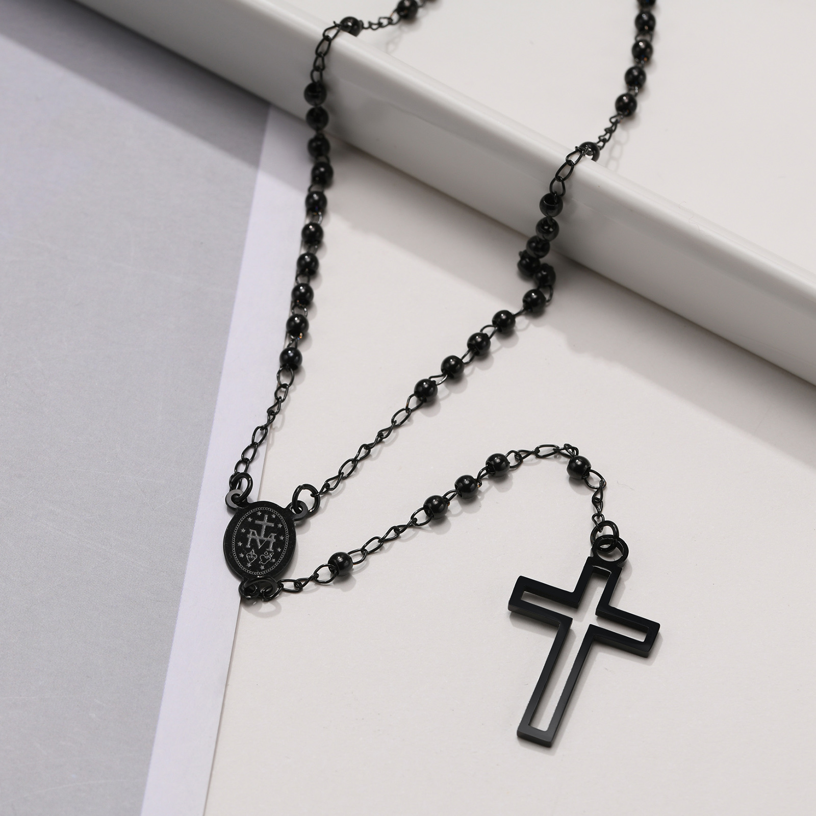 Zwarte Kralen Kruis Rozenkrans Kettingen Voor Mannen, Mannelijke Power Balance Hematiet Ketting, Religieuze Faith Gebed Sieraden: Platinum Plated