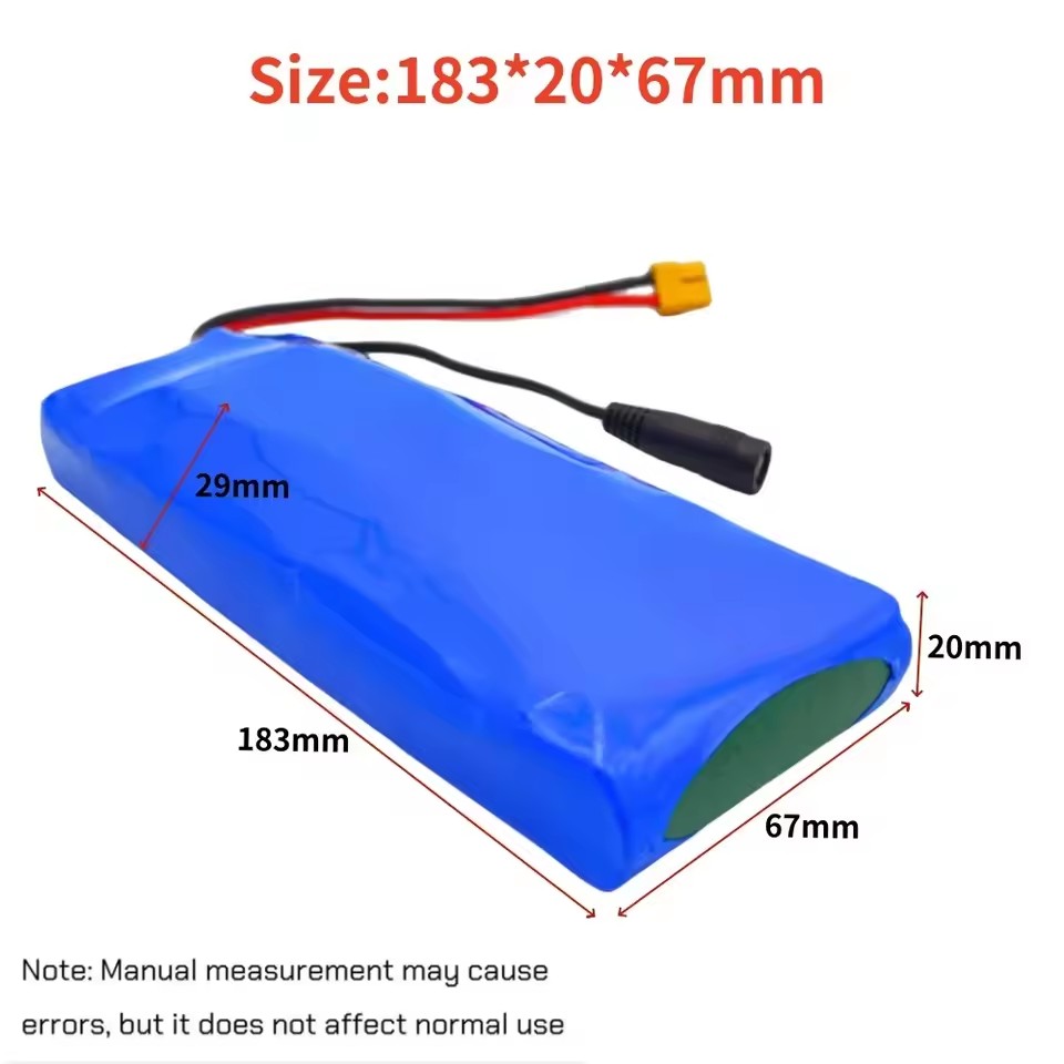 Große Kapazität 36 V 30000 mAh 10S1P 18650 Lithium-Ionen-Akku 30 Ah, mit BMS 500 W, ausgestattet mit 42 V 2 A Ladegerät