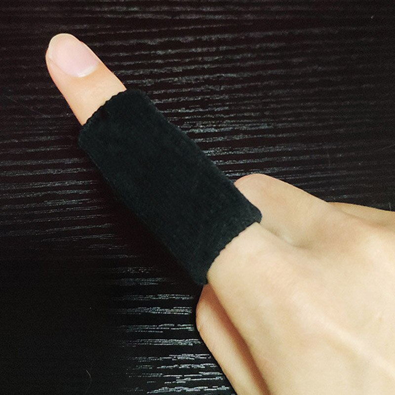 5pcs Finger Knuckles Protectors Finger Protection Sheath Sleeve Brace for Basketball Sports: Black