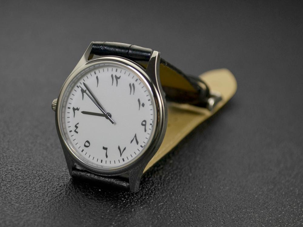 Rückwärts Uhr Arabische Zahlen unisex Freies weltweit Willkommen