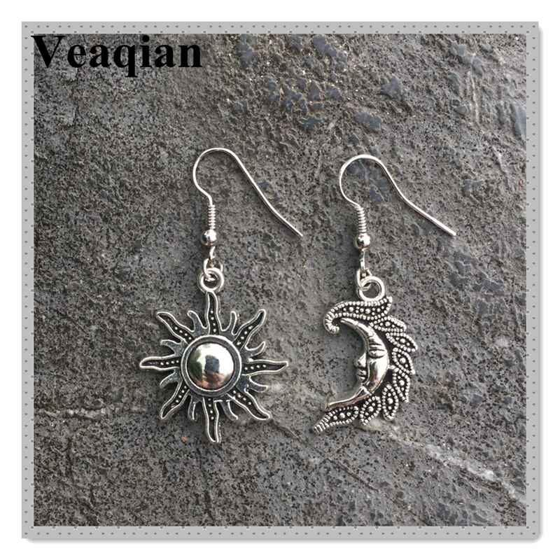 Oorbellen Met Zon En Pentagram Motief main image 1