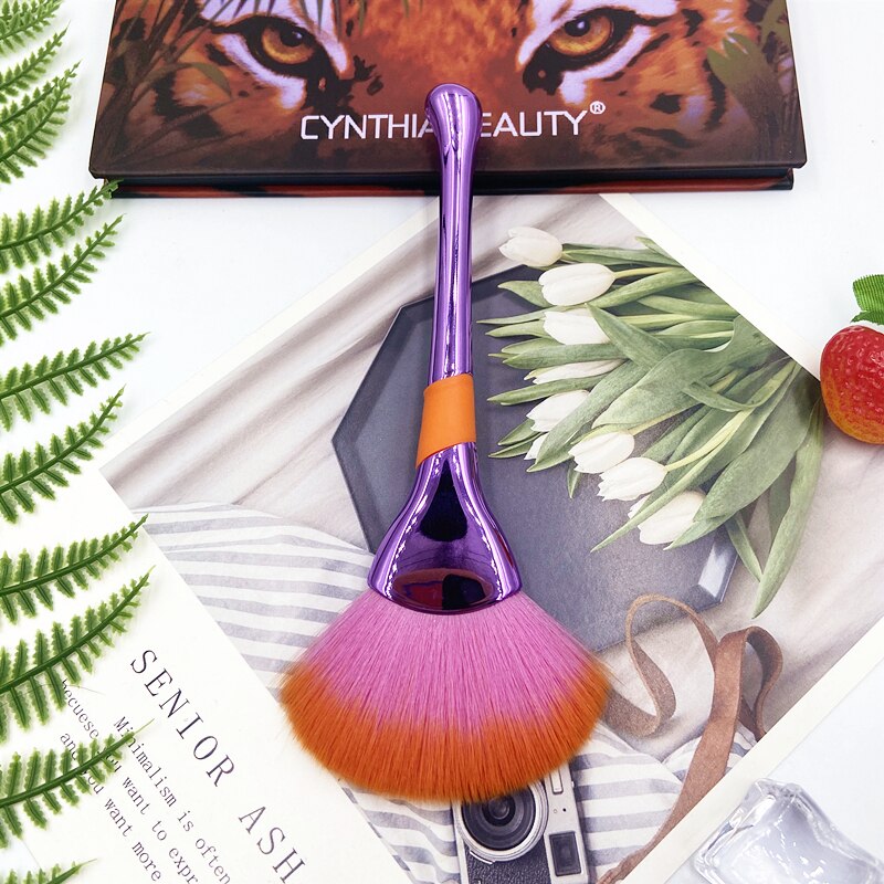 Zzdog 1 stk store makeup børster fluffy vifteformet ansigt kosmetisk skønhedsværktøj metal håndtag pudder fjern børste: 03