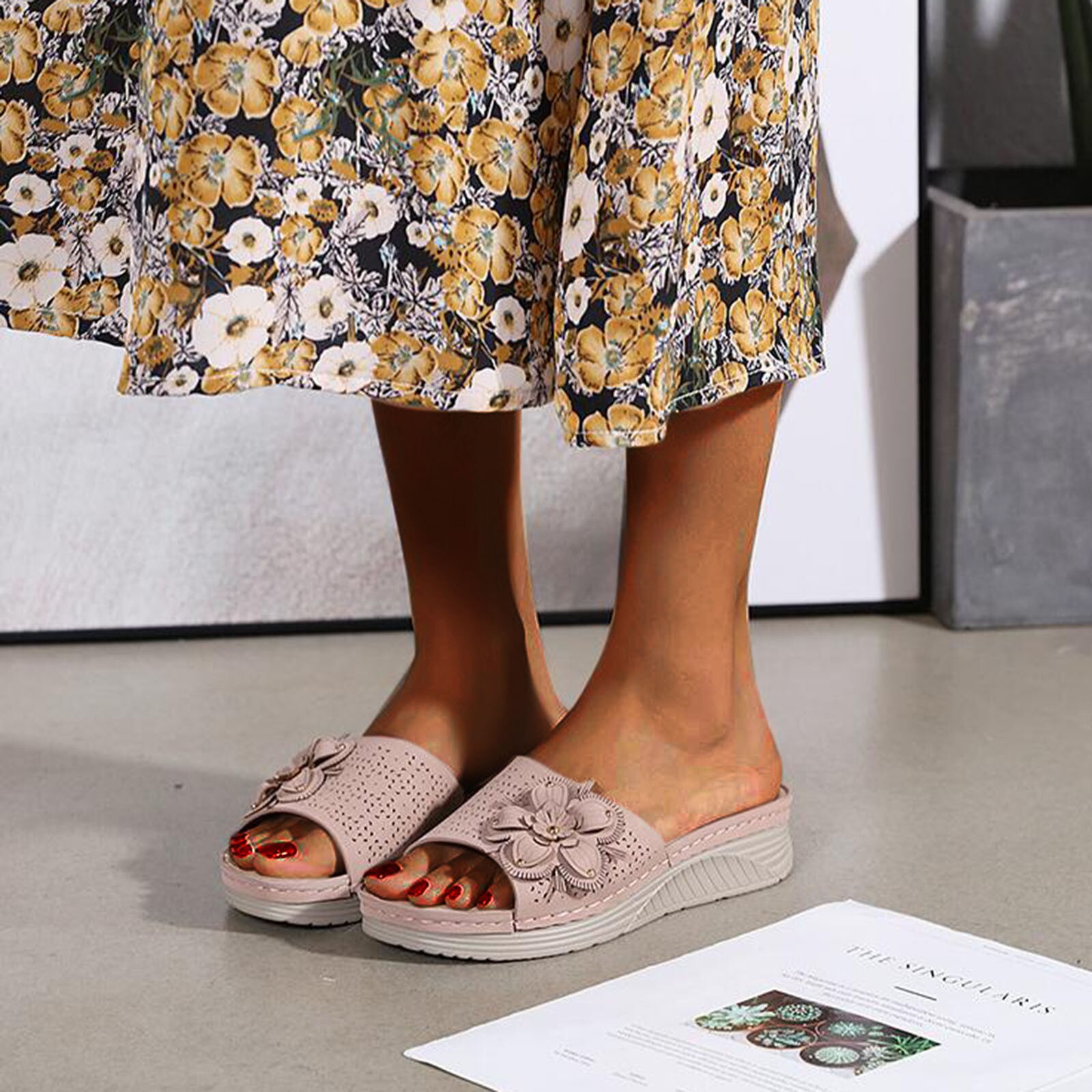 Floral Compensée Sandale femme Été Nouvelles Femmes Fleur Décontracté Talon Talon Confortable En Plein Air D'été Plus Chaussures