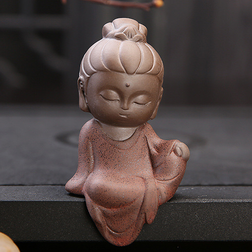 Pequeño Buda estatuas budista Tathagata bonito Buda arena cerámica té mascota accesorios budha ornamentos boutique: R-3