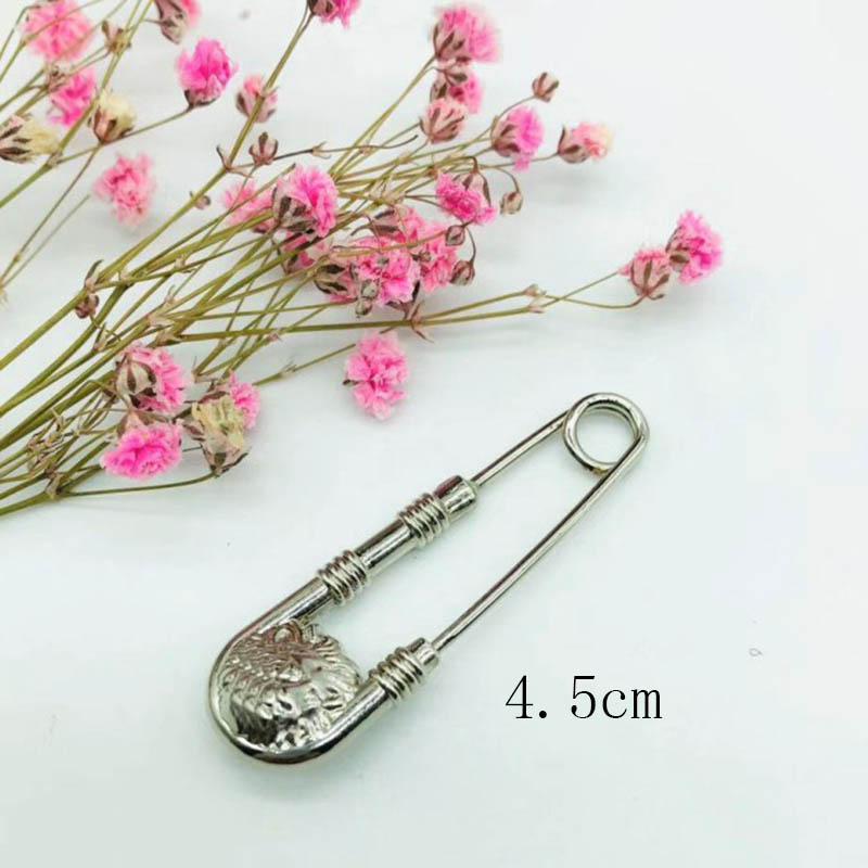 Broche de aleación con doble cabeza de león para hombre y mujer, alfileres de seguridad DIY, artefacto de cierre de cintura, traje, chaqueta, joyería decorativa, 3 uds.: Color amarillo claro