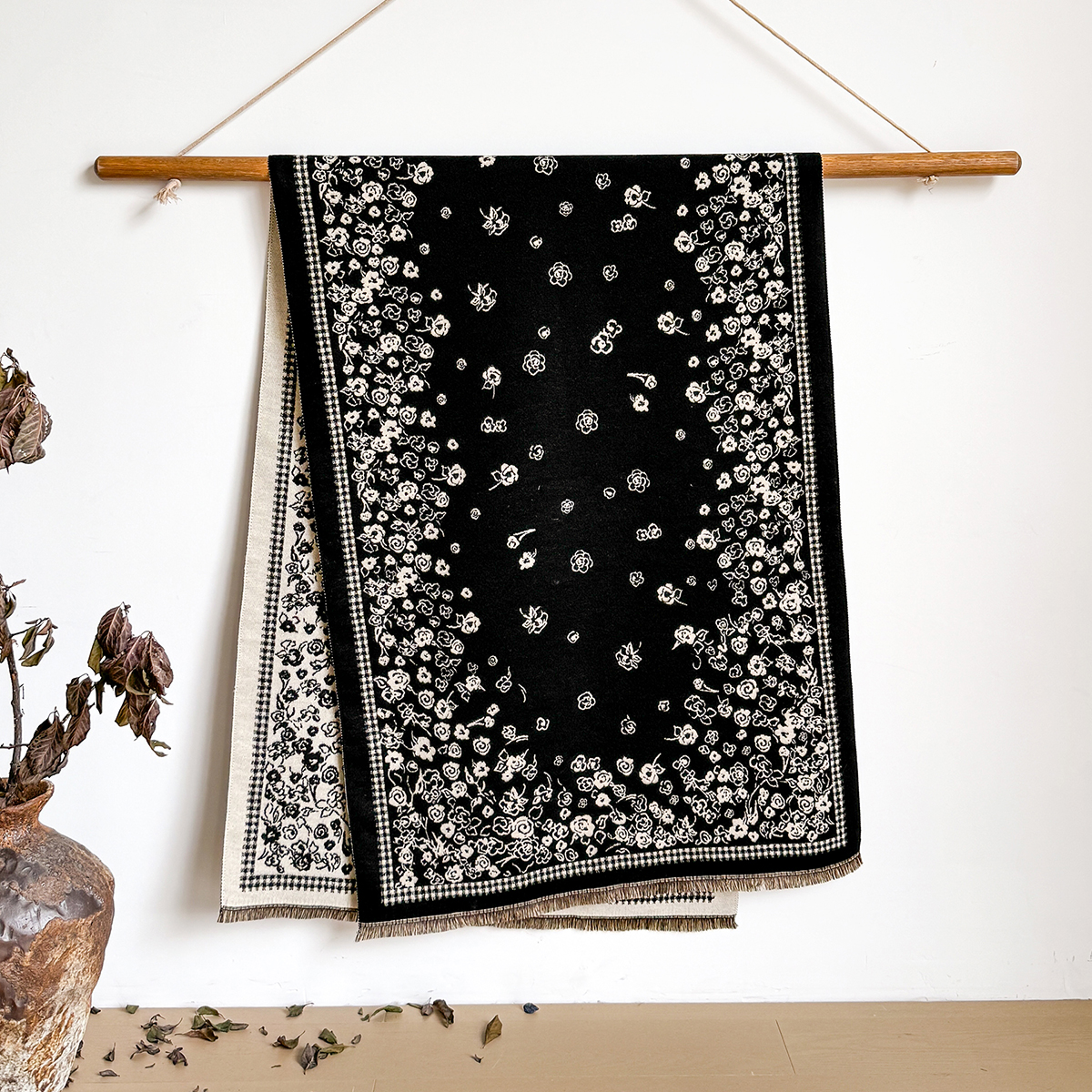 Bufanda manta de invierno de de de lujo, chales para mujer, Pashmina cálida con estampado de lunares y encaje, envoltura grande nueva