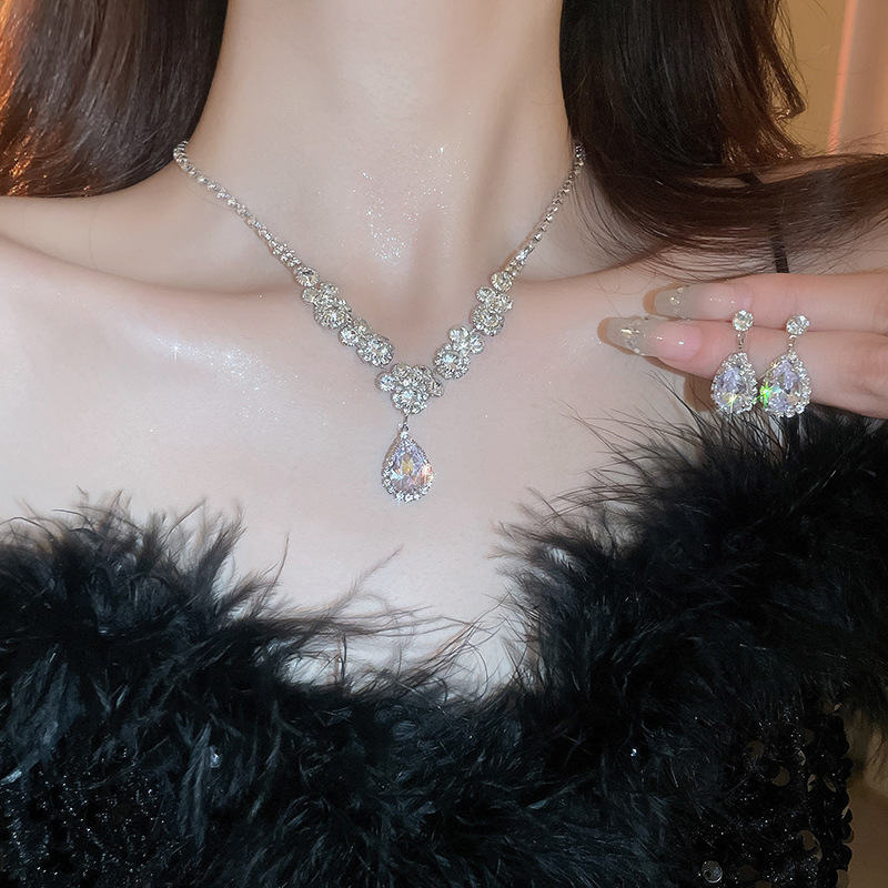 Shiny Crystal Necklace Earrings Women's Big Water Droplet Rhinestone Necklaces Wedding Evening Dress Jewelry Set