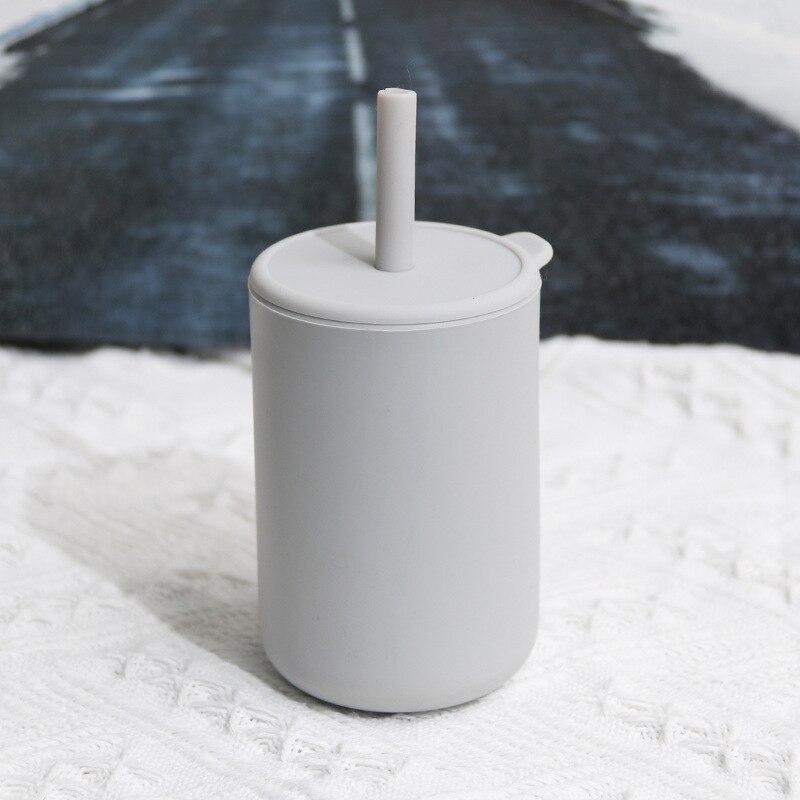 Housse Silicone Formation Tasse Avec Paille Couvercle de Preuve De fuite Applicables Anti-Déversement Gobelet Pour Enfants L9: GRIS