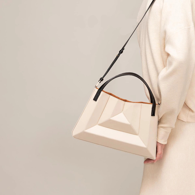 Vrouwen ruches SERA totes handtas lente zomer vintage crossbody emmer zak zwart wit blauw bruin