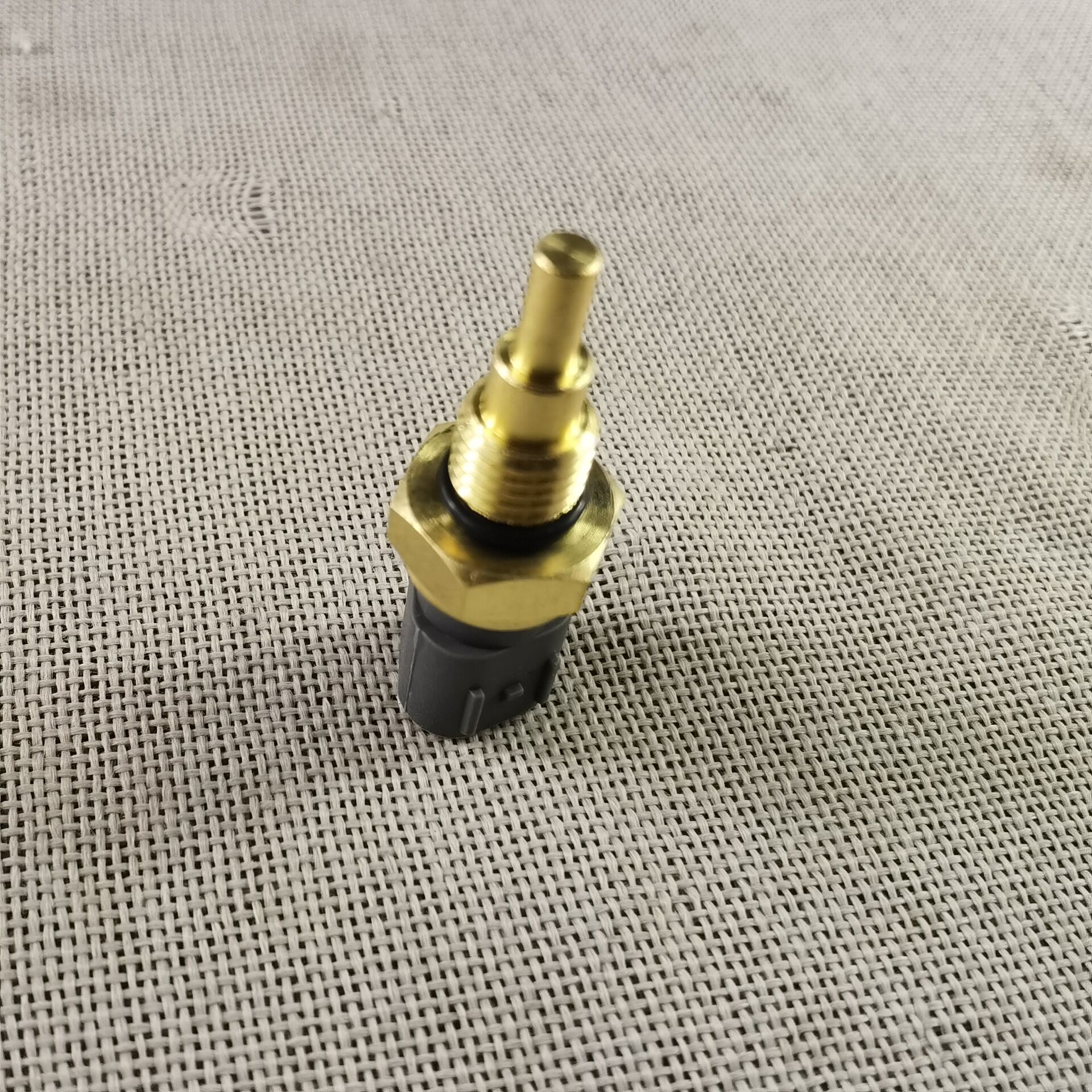 SENSOR de temperatura del refrigerante forS MX-5 323 YARIS COROLLA 89422-16010 8942216010 89422 PROBOX COASTER PIXIS RAV4 HIACE CAMI