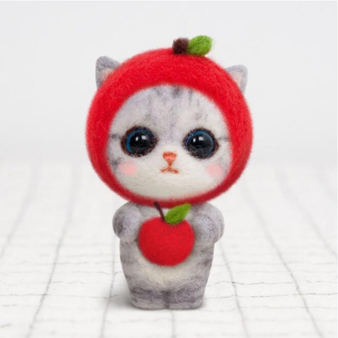 PUSSYCAT. wool needlepoint kit wool felt needle felting decoration craft needlecraft DIY ha