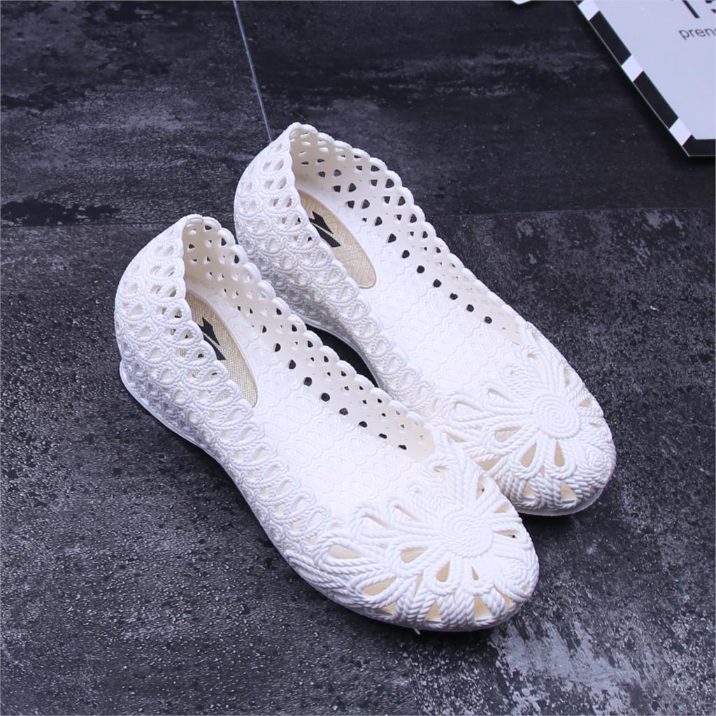 Sandalias de gelatina, sandalias con cuña de plástico blanco de verano para mujer, zapatos blancos pequeños, zapatos cómodos de enfermera, zapatos de trabajo para madre