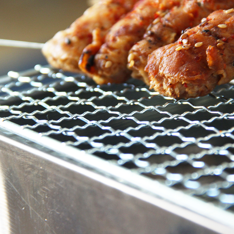 Small BBQ Grill Folding Portable BBQ Outdoor Camping Picnic Burner Folding Charcoal Camping BBQ Grill