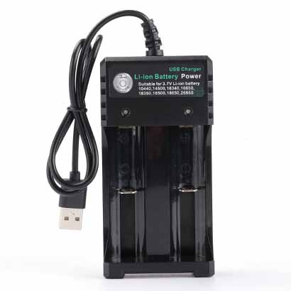 3,7 V 18650 Ladegerät Li-Ionen-Akku USB unabhängiges Laden tragbare elektronische Zigarette 18350 16340 14500 Akkuladegerät: WHITE