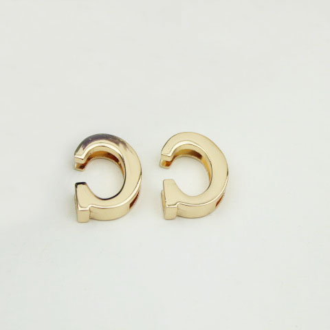 5Pcs Diy Engels 26 Brief Metalen Dragen Klinknagels Klauw Studs Voor Tassen Riem Riem Leren Decor Alfabetten Klauw Klinknagel handgemaakte Ambachten: Licht Goud